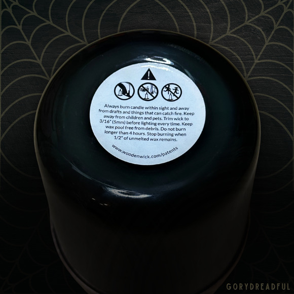 Sleepy Hollow Crackling Wooden Wick Candle: Mahogany Pumpkin Scent - Picture 9 of 10